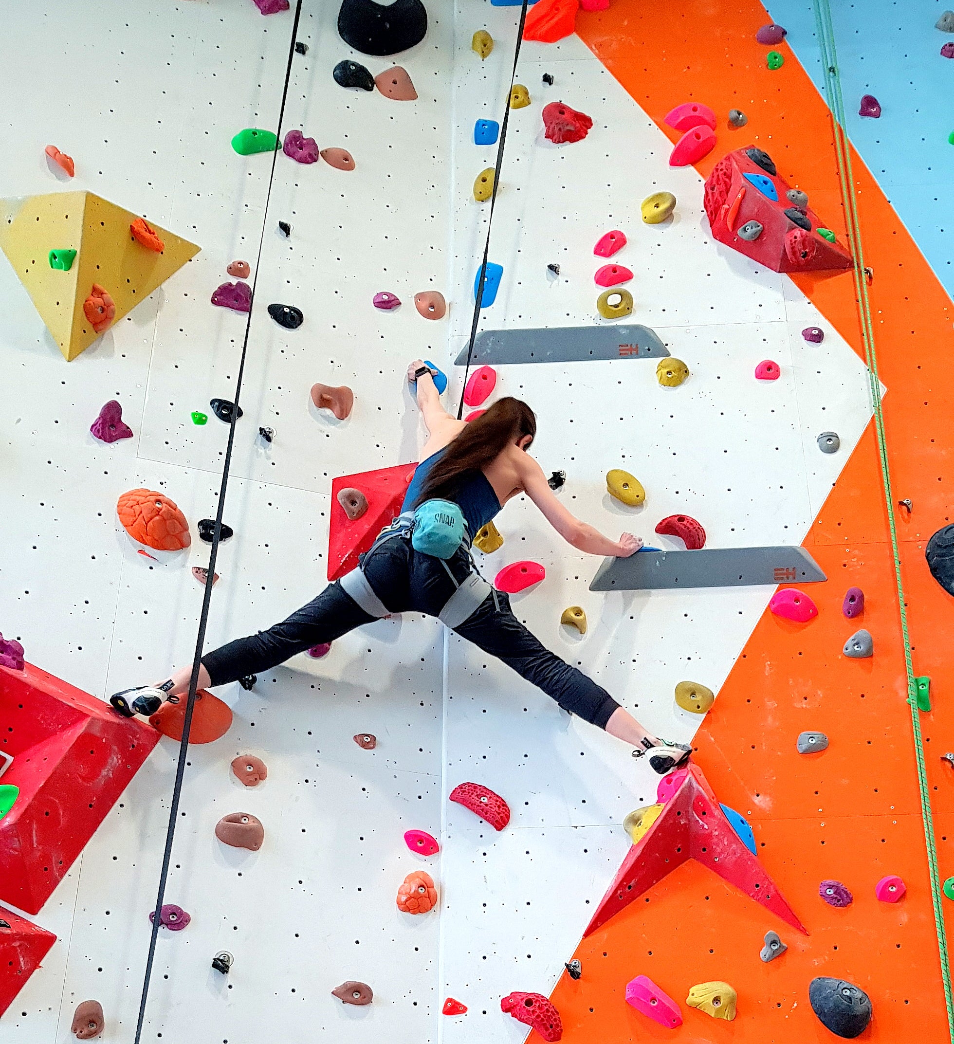 SOCIAL CLIMBING FOR ADULTS
